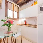 Estudio Real 3000 Appartamento *