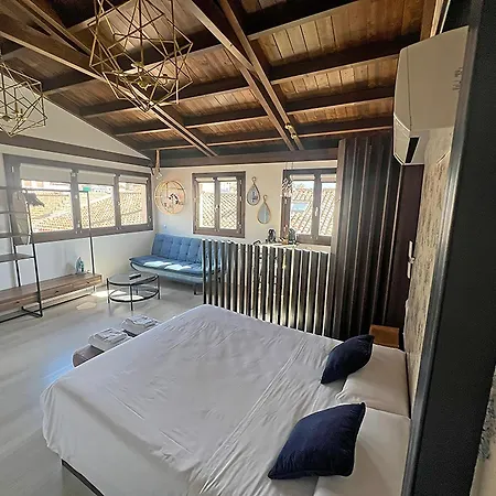 Estudio Real 3000 Apartment