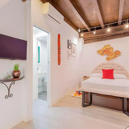 Estudio Real 3000 Apartment Granada