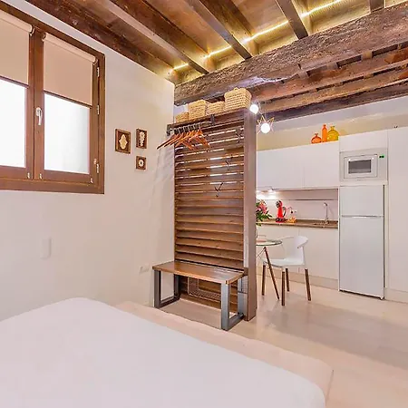 Estudio Real 3000 Apartment Granada